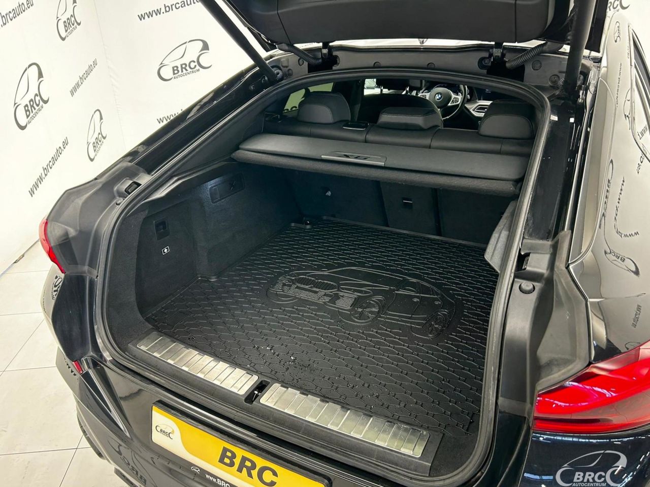 BMW X6 | 32