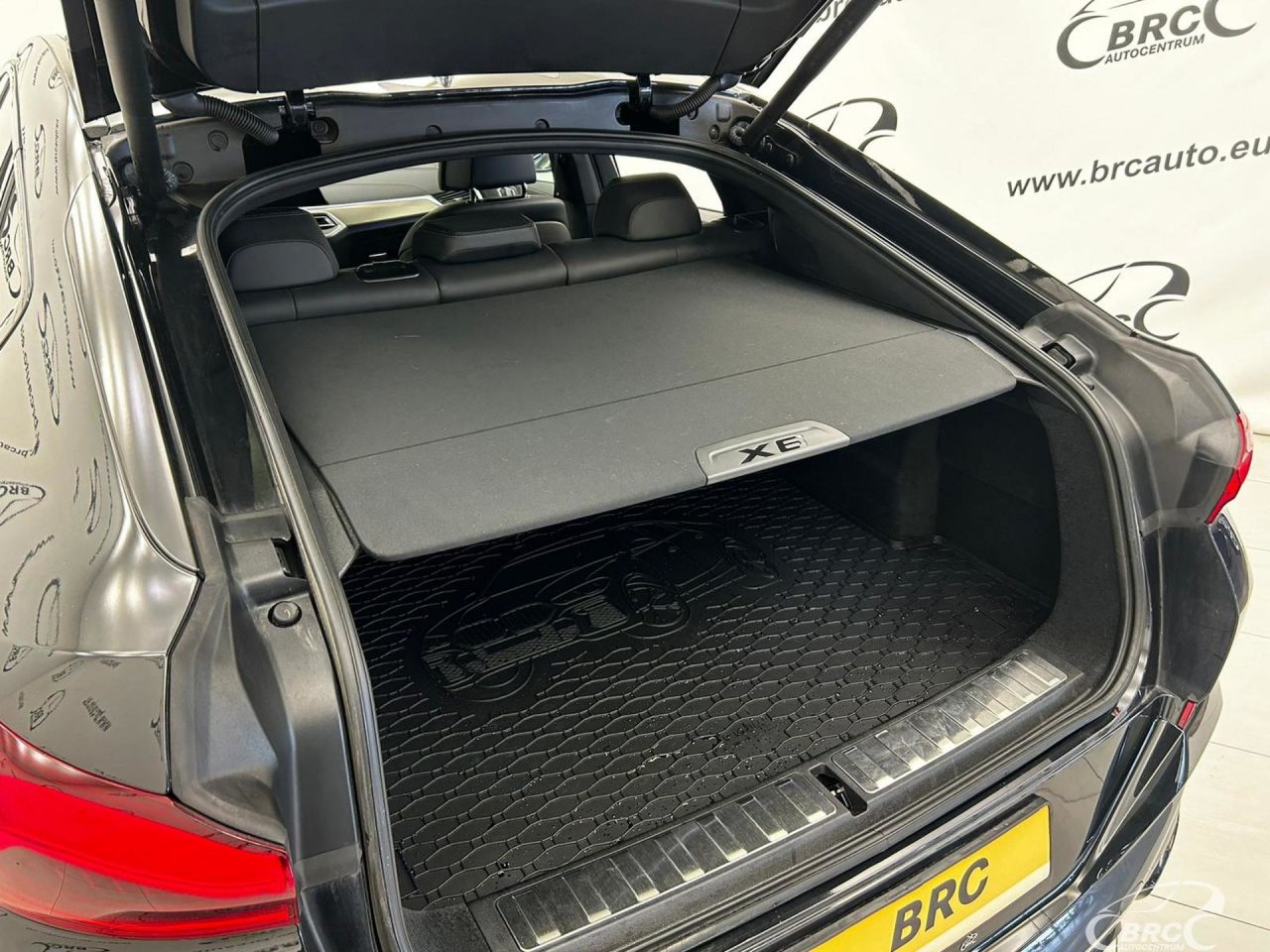 BMW X6 | 33