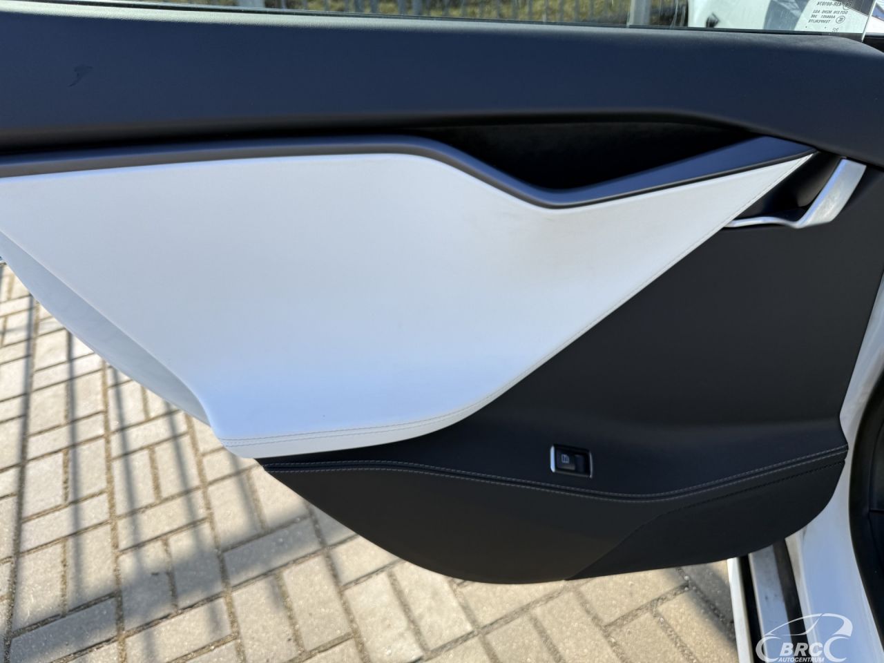 Tesla Model S | 12