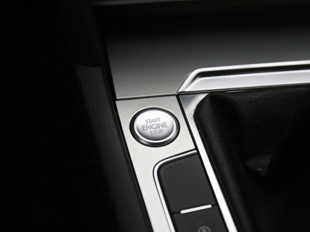 Volkswagen Passat | 30