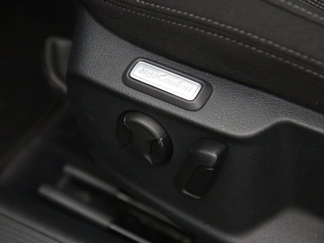 Volkswagen Passat | 34