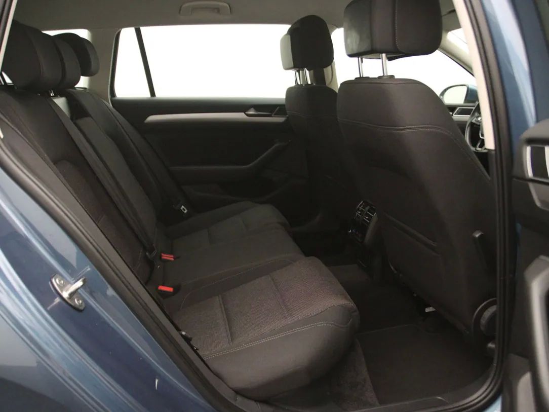 Volkswagen Passat | 14