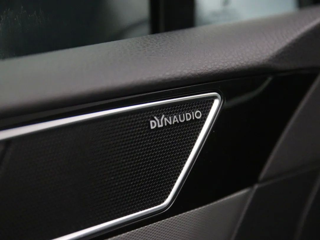 Volkswagen Passat | 33