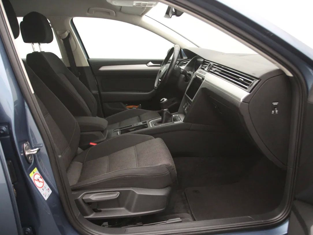 Volkswagen Passat | 13