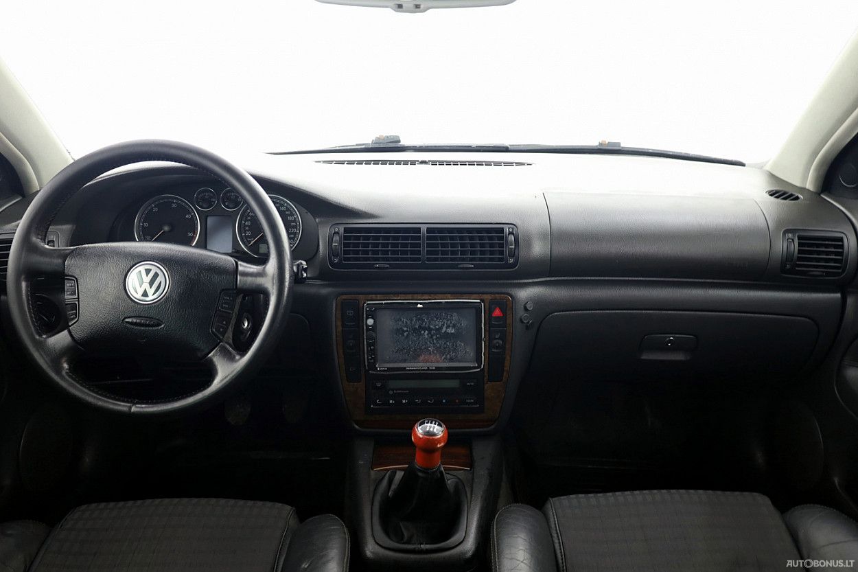 Volkswagen Passat | 4