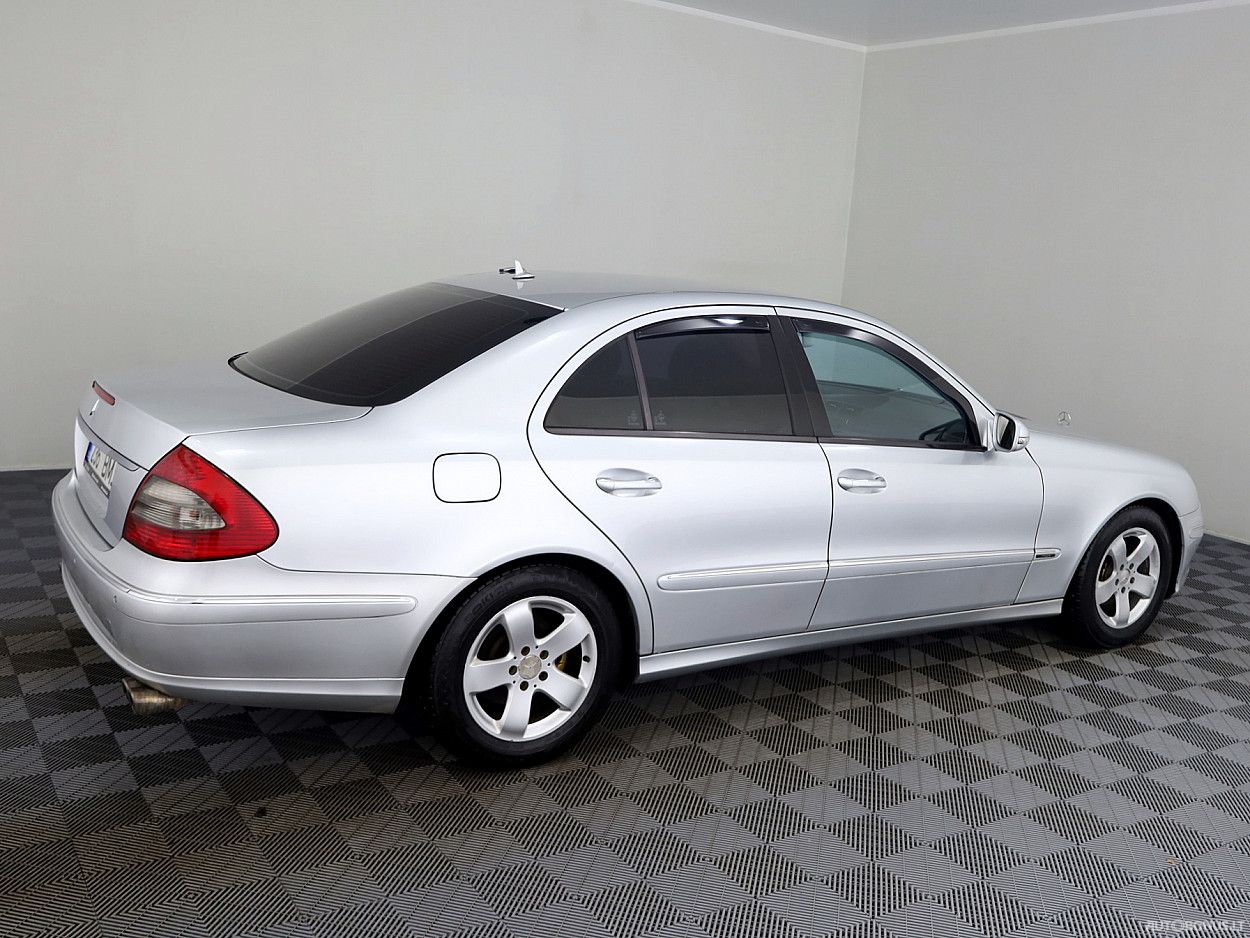 Mercedes-Benz E220 | 2