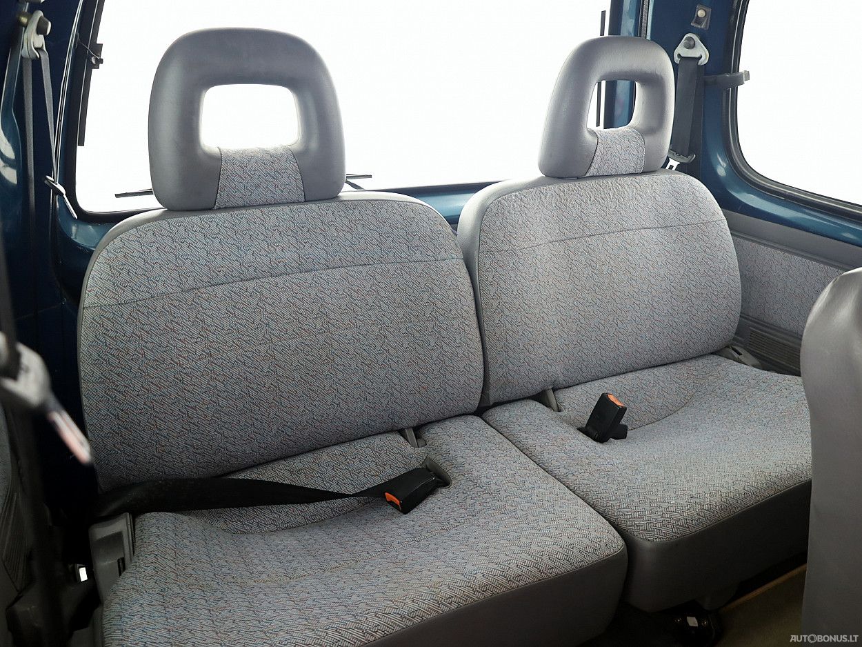 Nissan Serena | 7