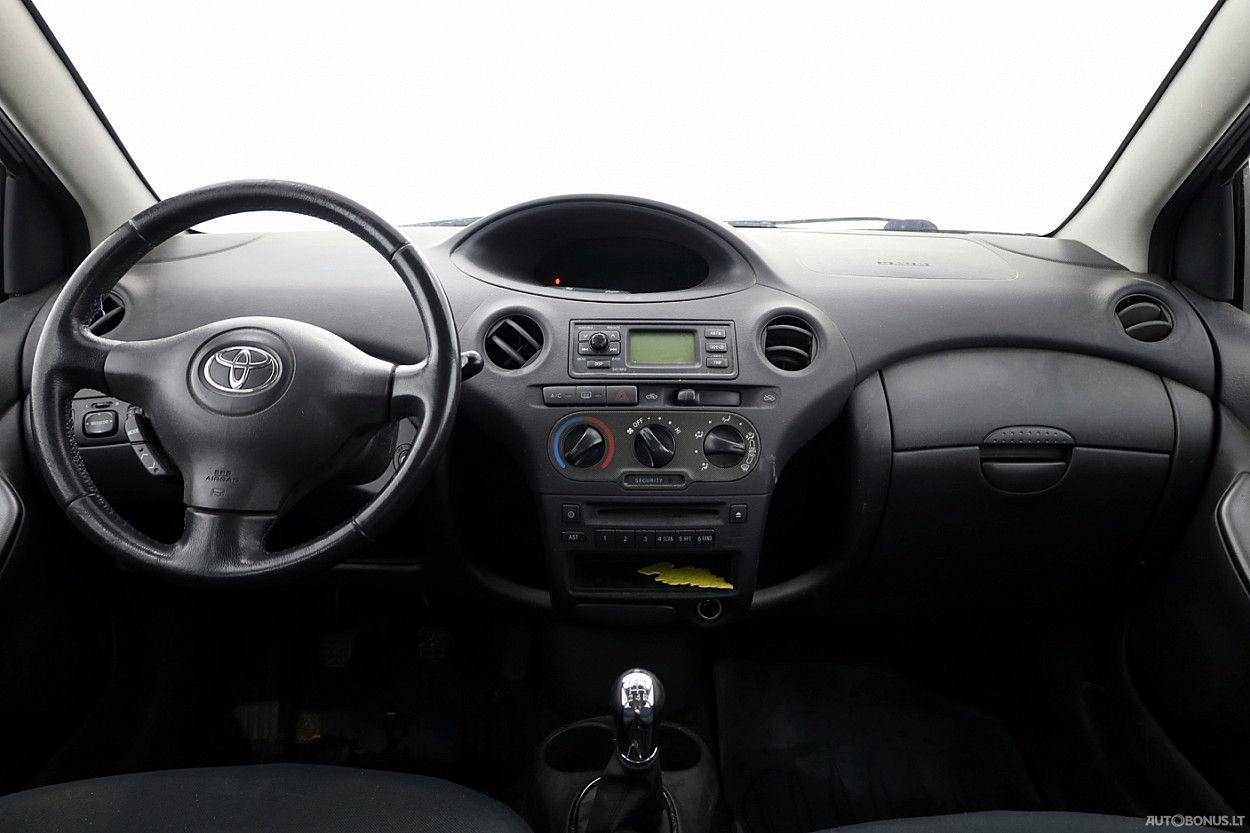 Toyota Yaris | 4