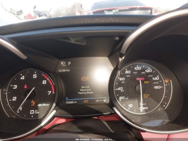 Alfa Romeo Giulia | 6