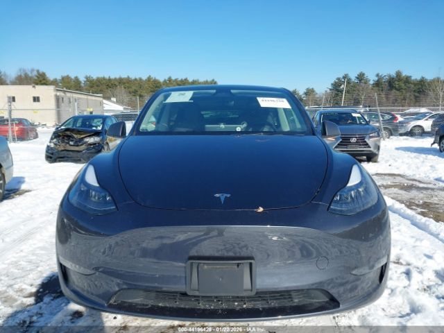 Tesla Model Y | 9