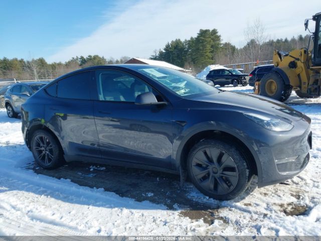 Tesla Model Y | 10