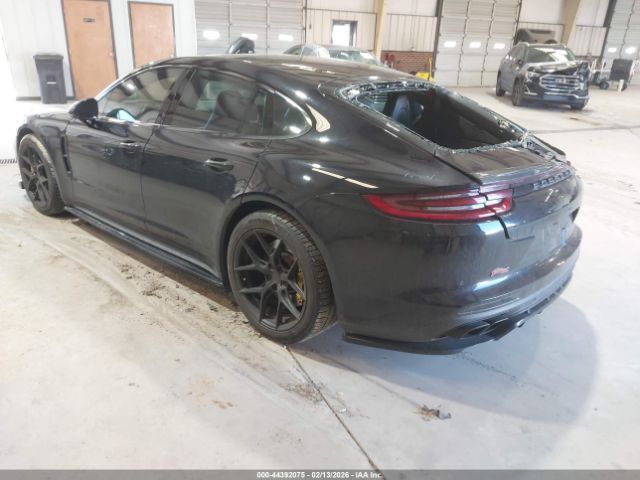 Porsche Panamera | 2