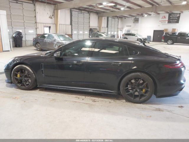 Porsche Panamera | 13