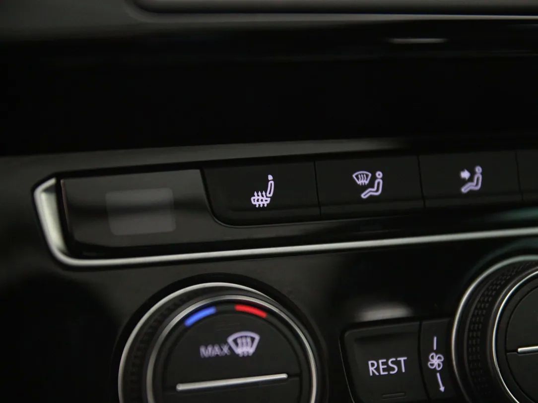 Volkswagen Passat | 29