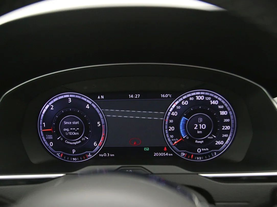 Volkswagen Passat | 18