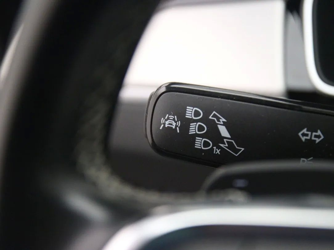 Volkswagen Passat | 34