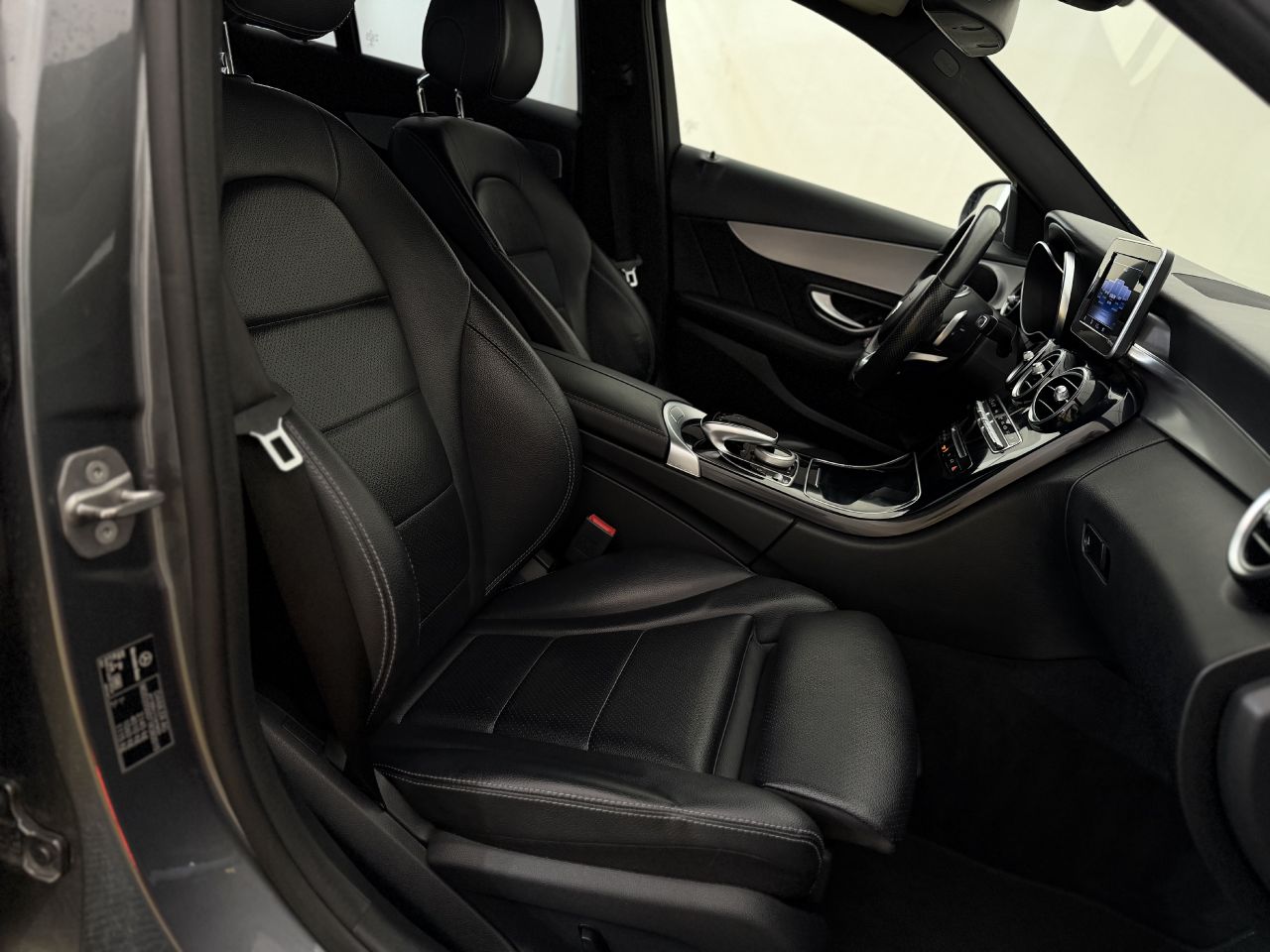 Mercedes-Benz C200 | 13