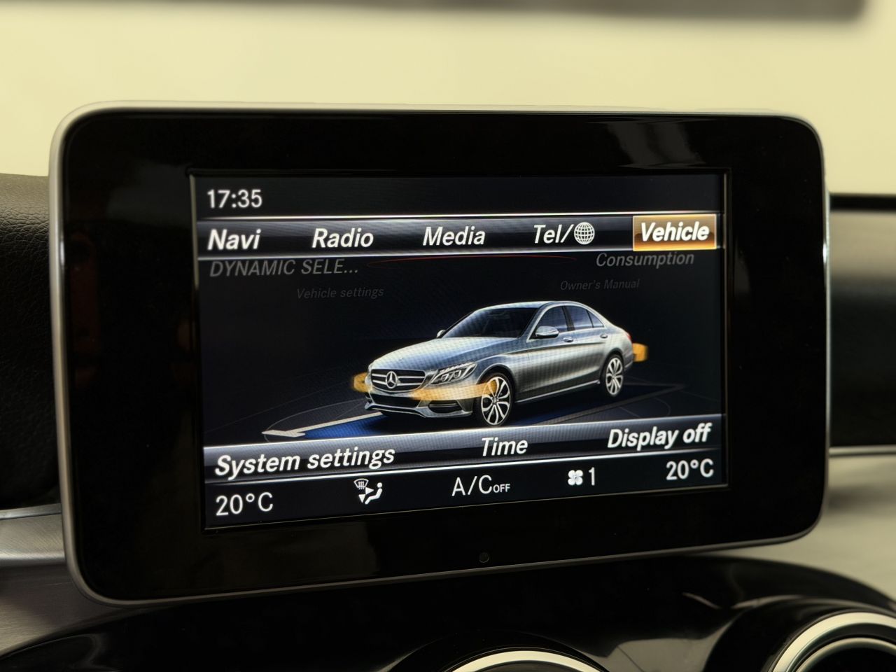 Mercedes-Benz C200 | 20