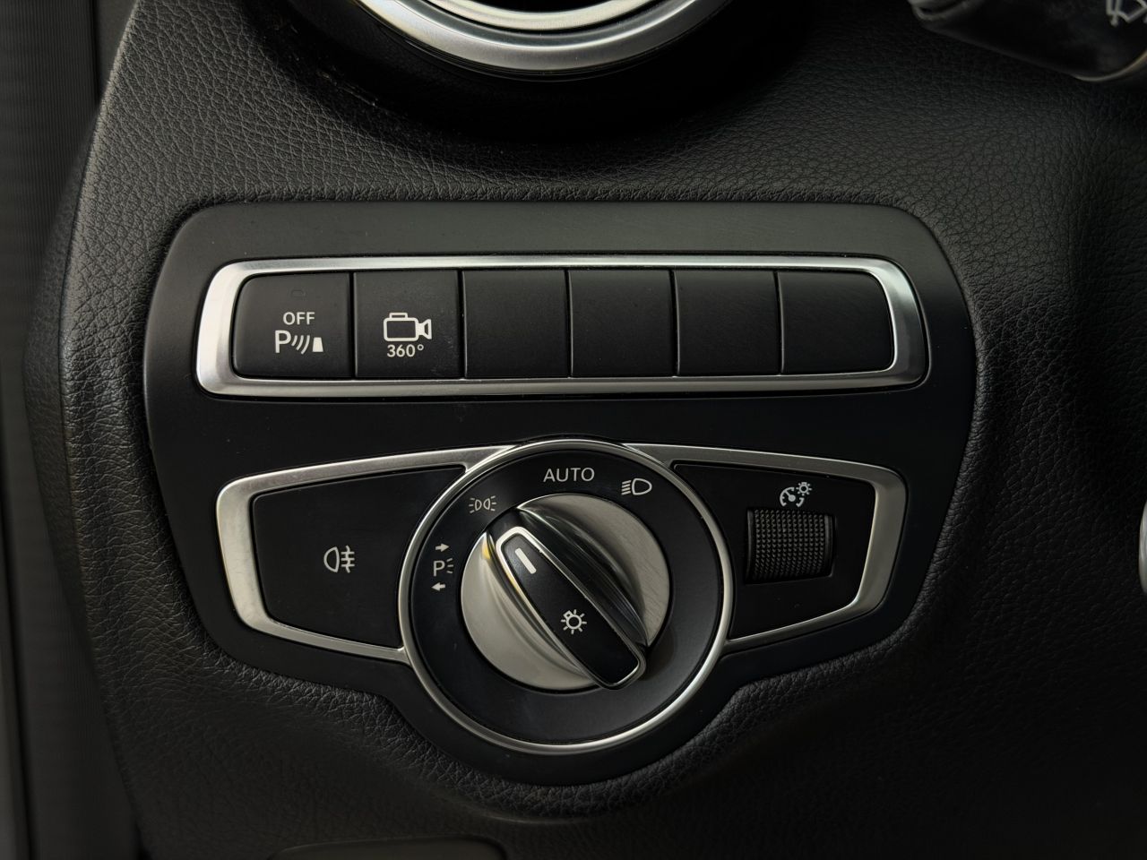 Mercedes-Benz C200 | 19