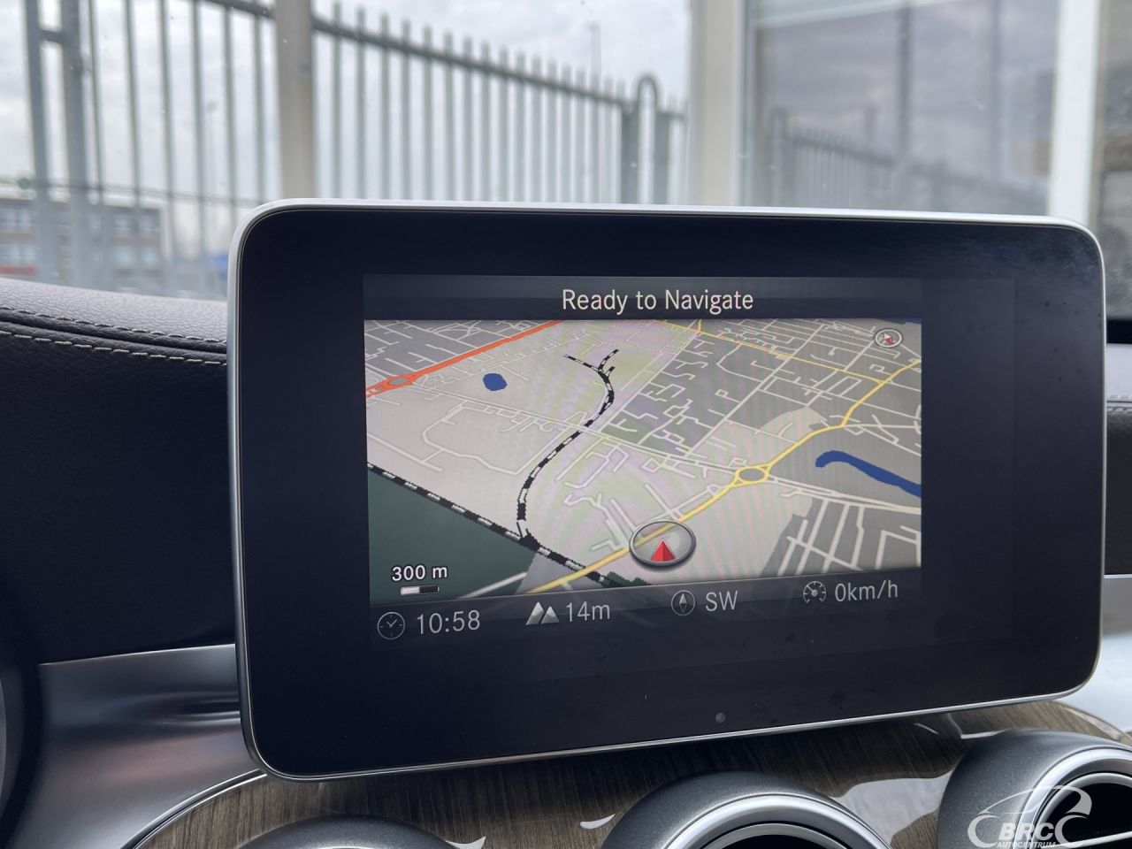 Mercedes-Benz C350 | 26