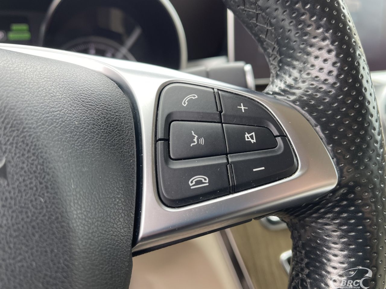 Mercedes-Benz C350 | 21