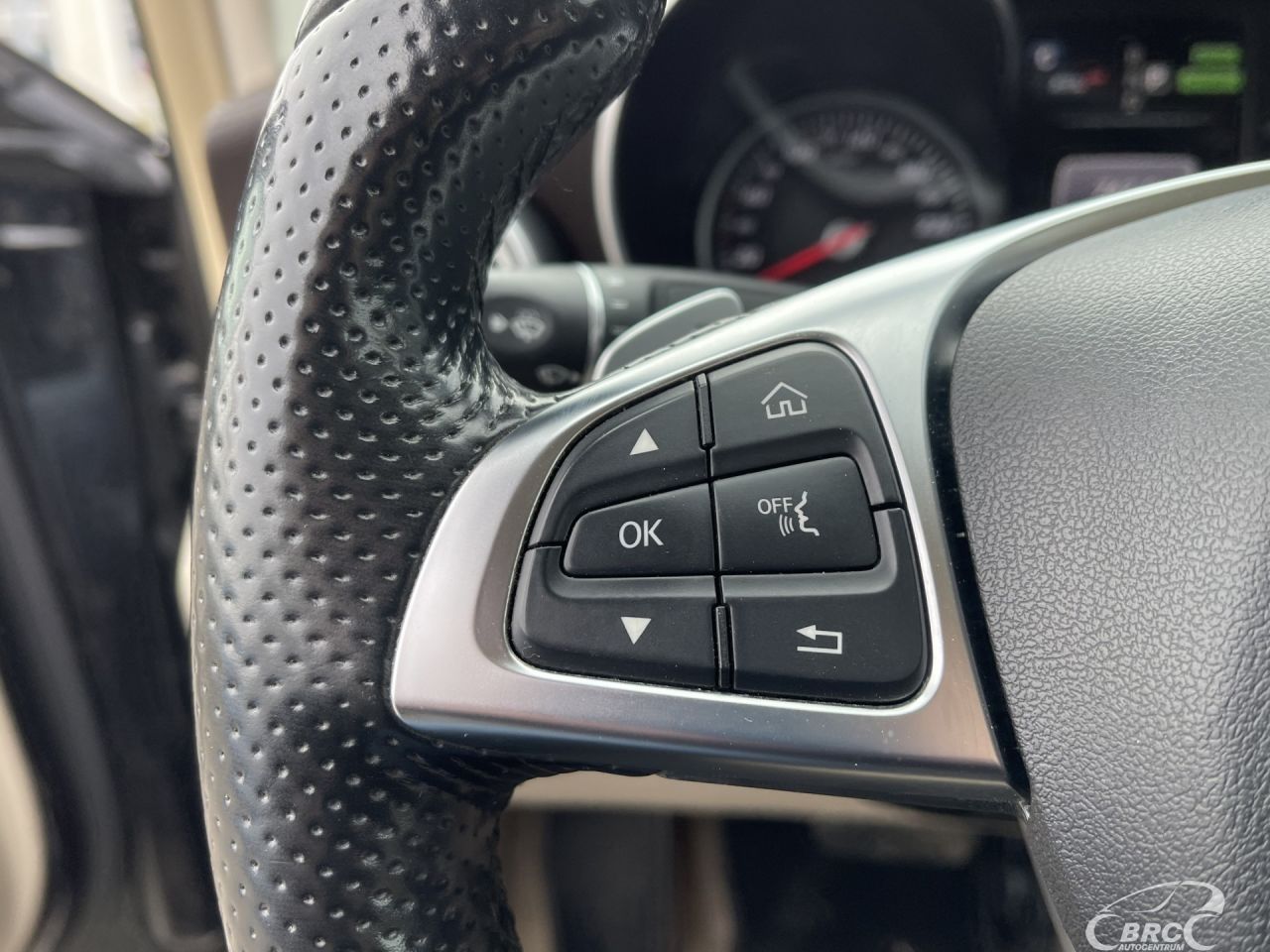 Mercedes-Benz C350 | 20