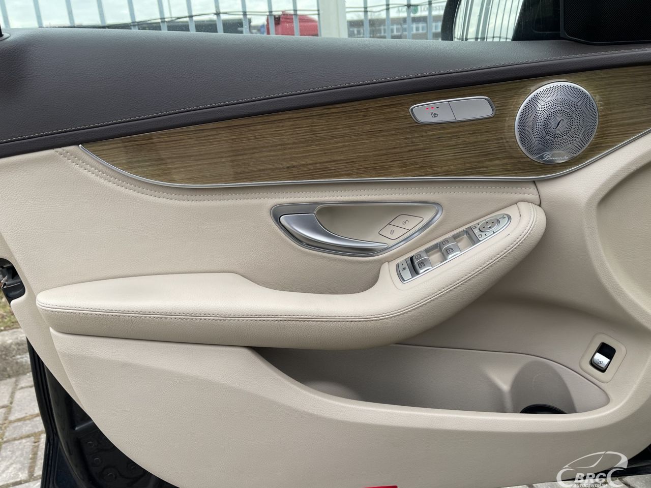 Mercedes-Benz C350 | 14