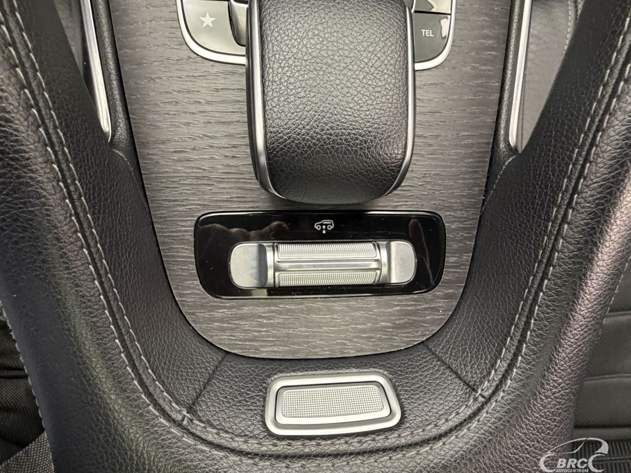 Mercedes-Benz GLS450 | 33