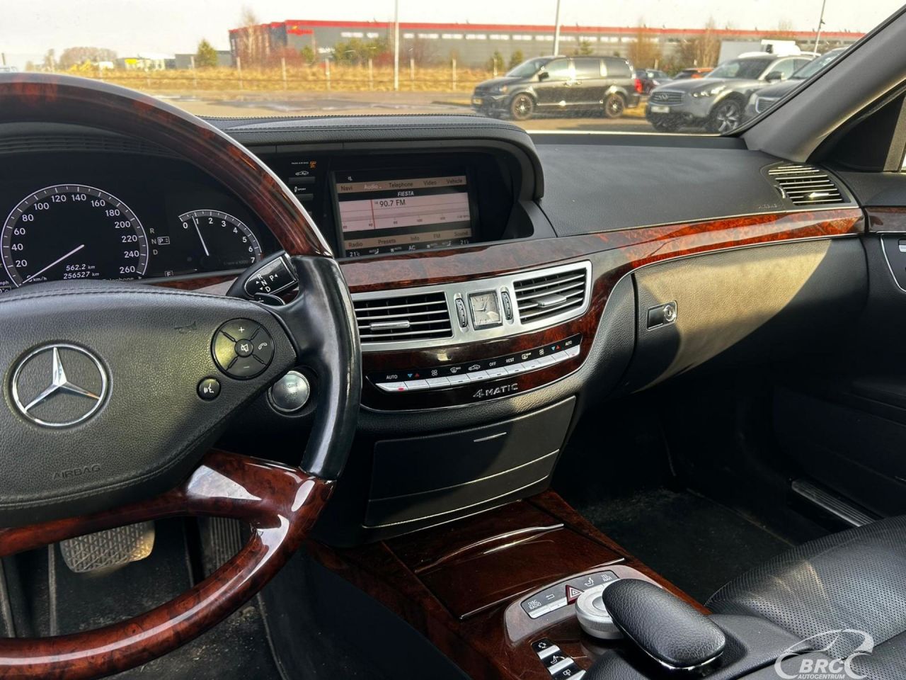 Mercedes-Benz S550 | 15