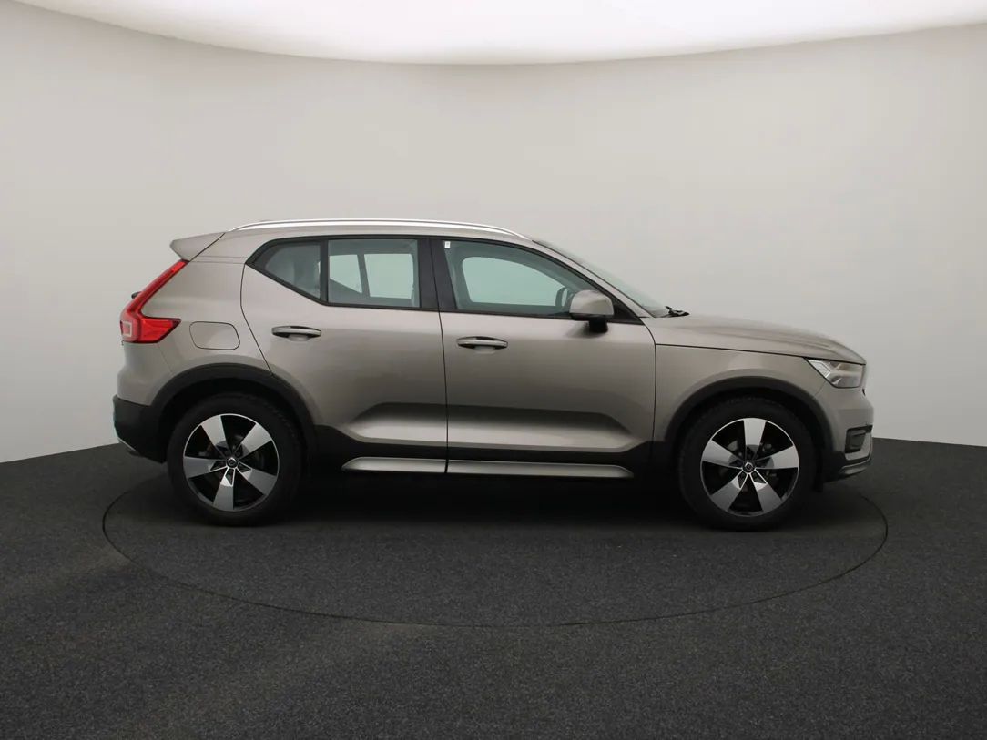 Volvo XC40 | 8