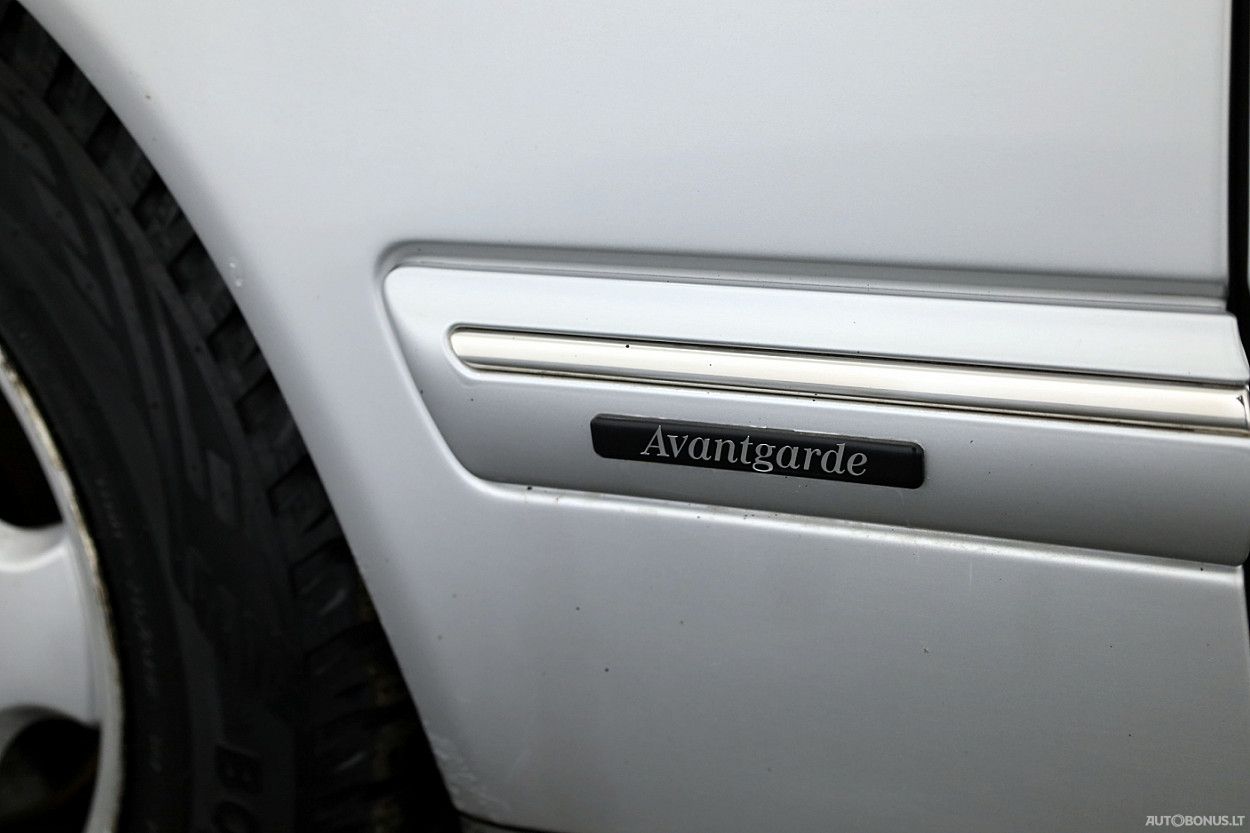 Mercedes-Benz E320 | 7