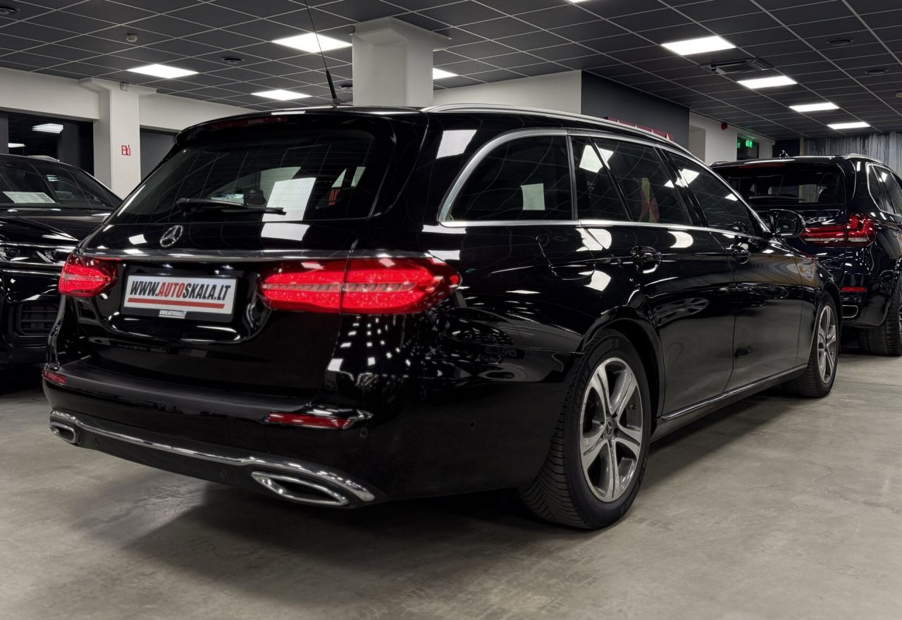 Mercedes-Benz E220 | 6