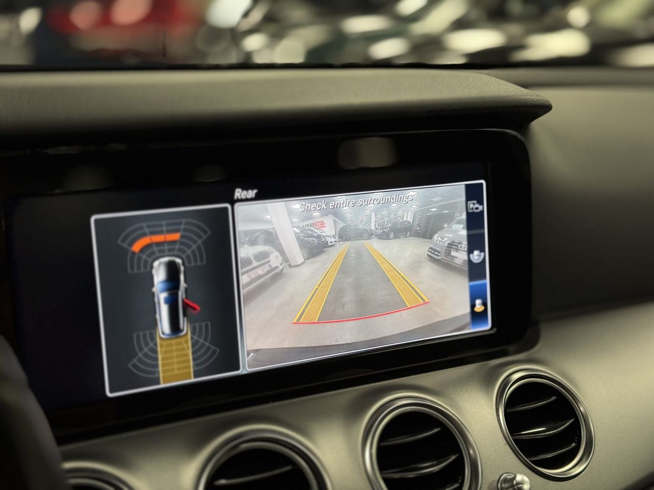 Mercedes-Benz E220 | 8