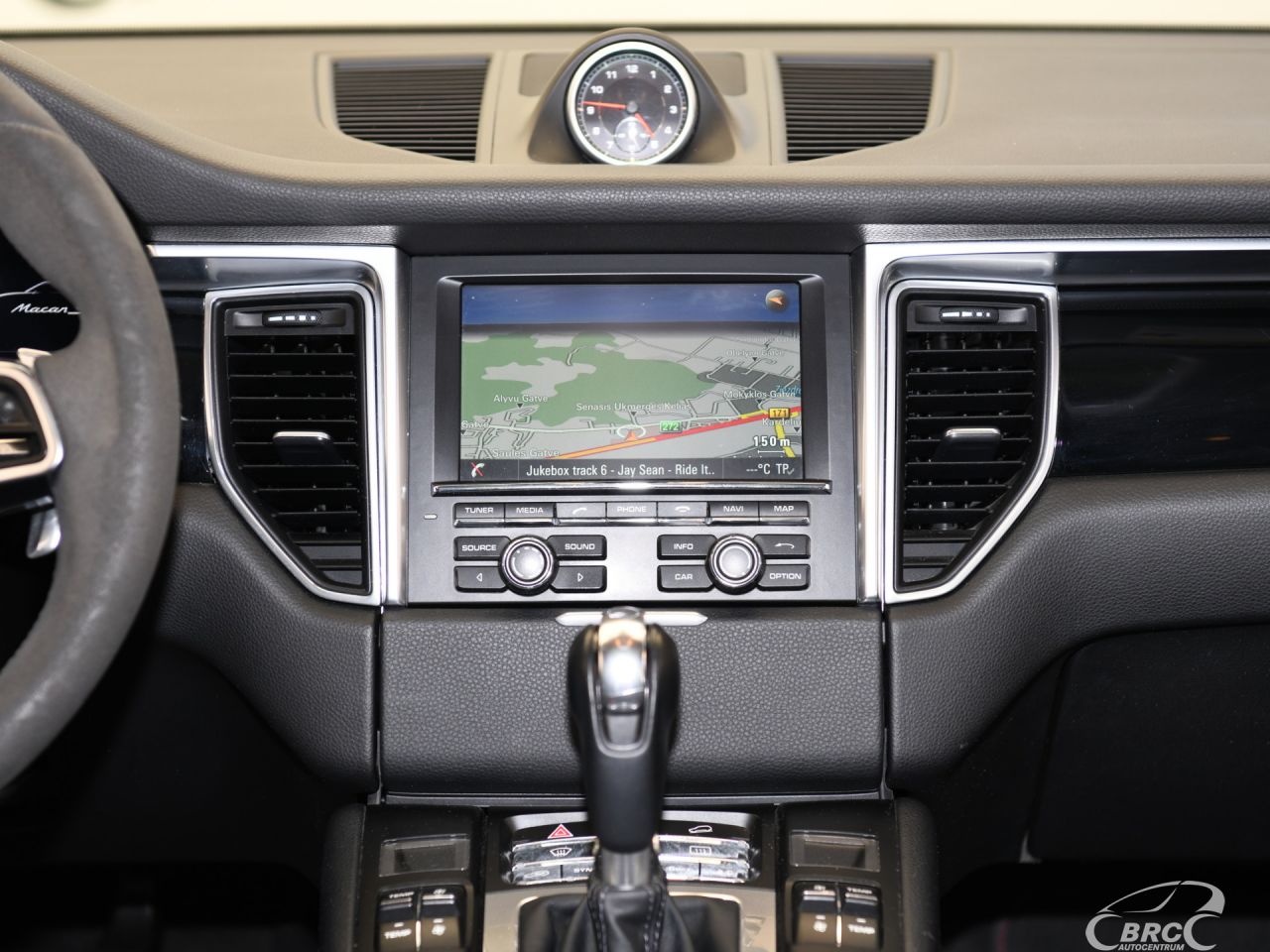 Porsche Macan | 16