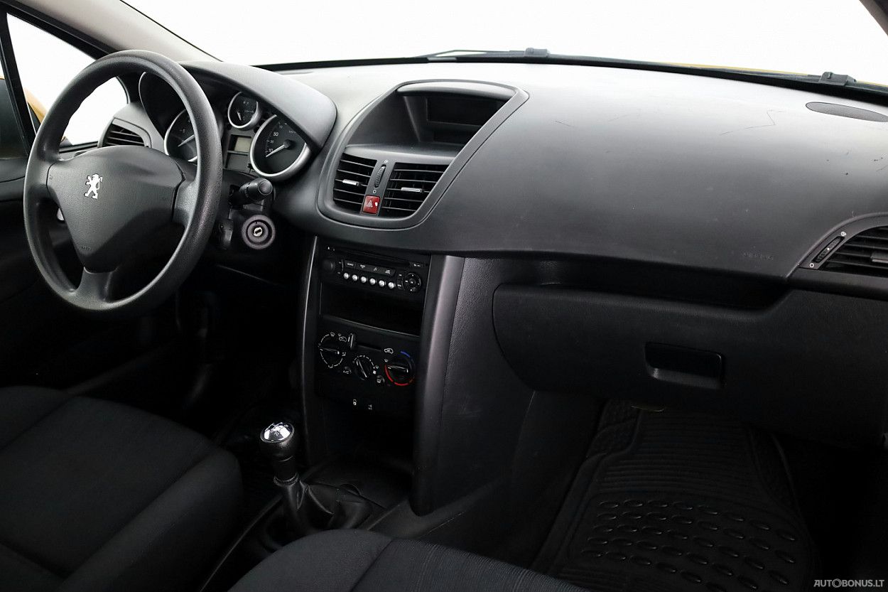 Peugeot 207 | 4