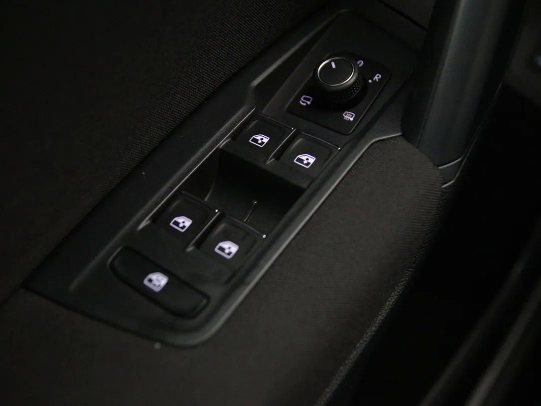 Volkswagen Tiguan | 23