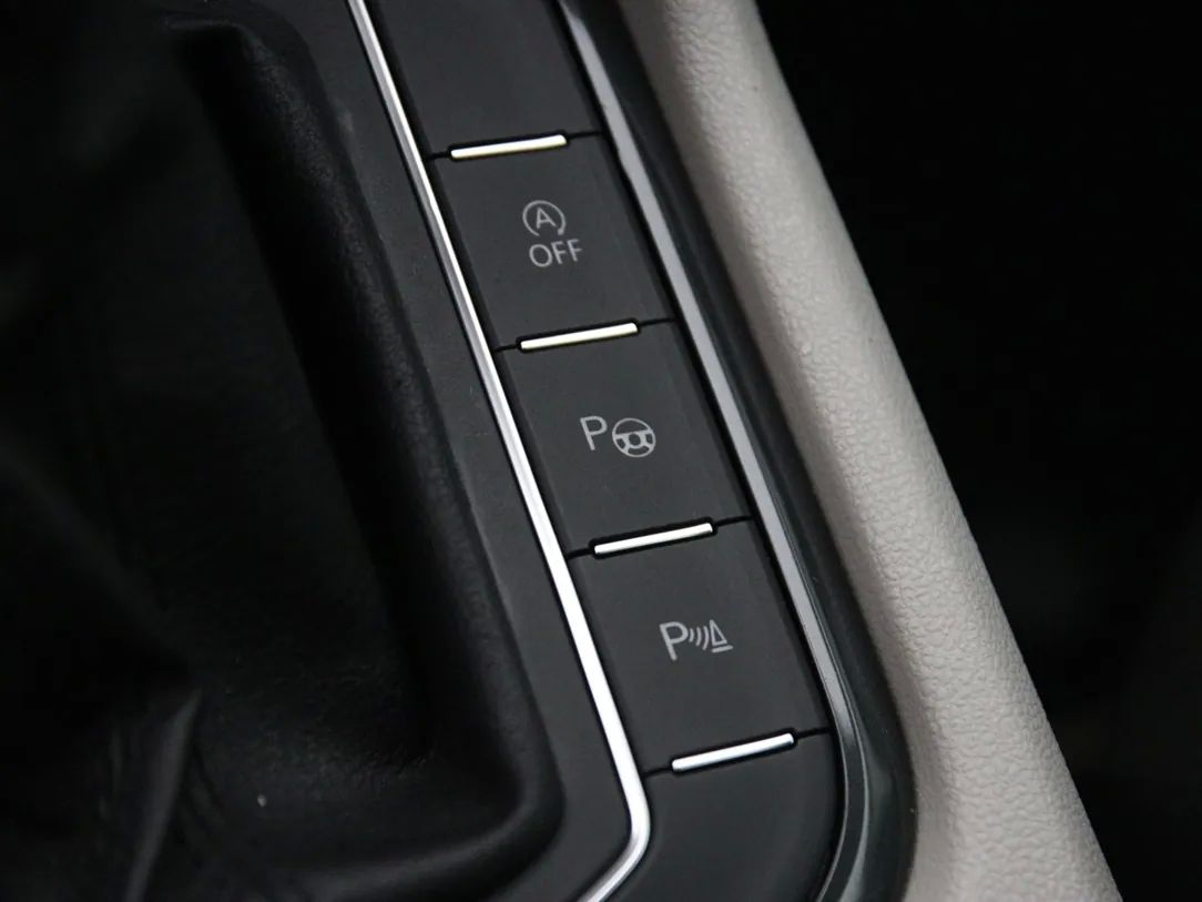 Volkswagen Tiguan | 26