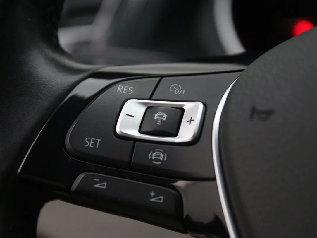 Volkswagen Tiguan | 29