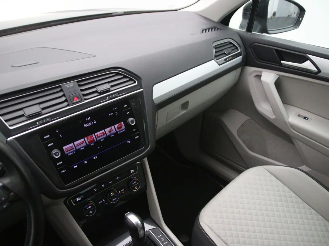 Volkswagen Tiguan | 19