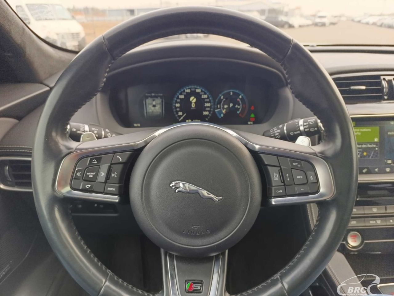 Jaguar F-Pace | 15