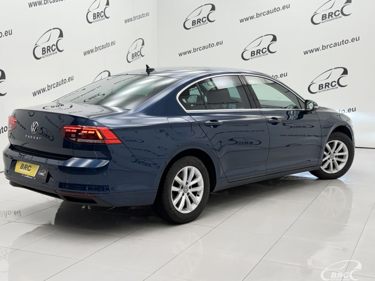 Volkswagen Passat | 1