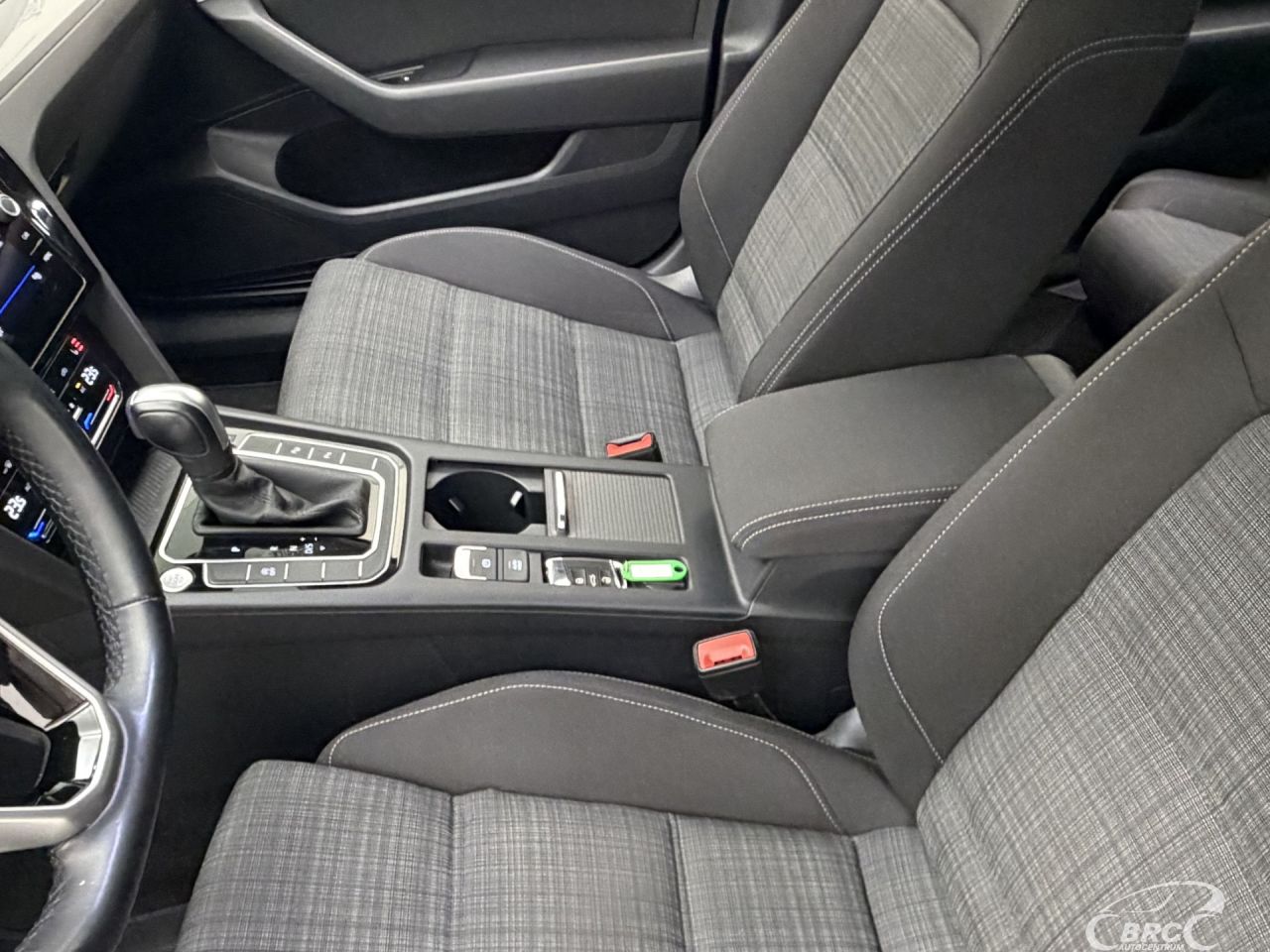 Volkswagen Passat | 23