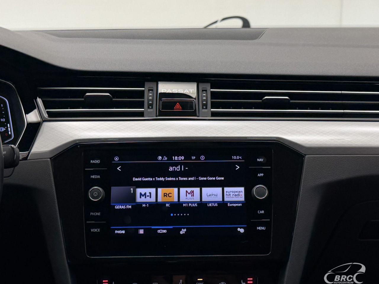 Volkswagen Passat | 15