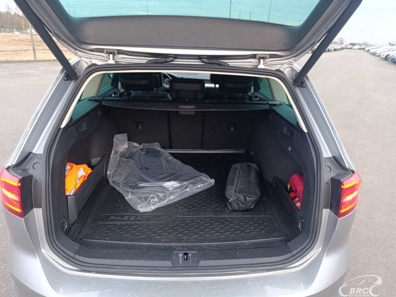 Volkswagen Passat | 30