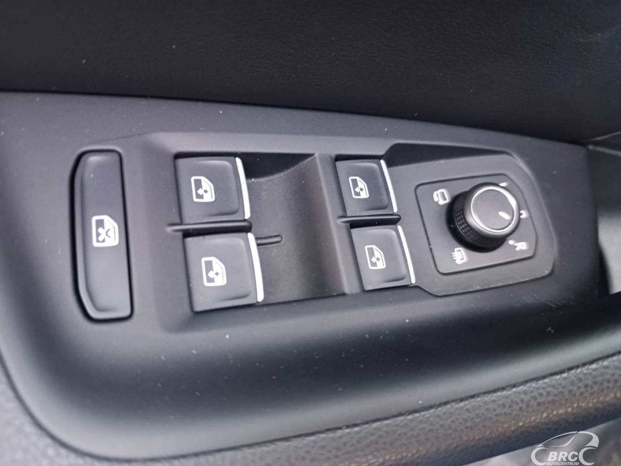 Volkswagen Passat | 24