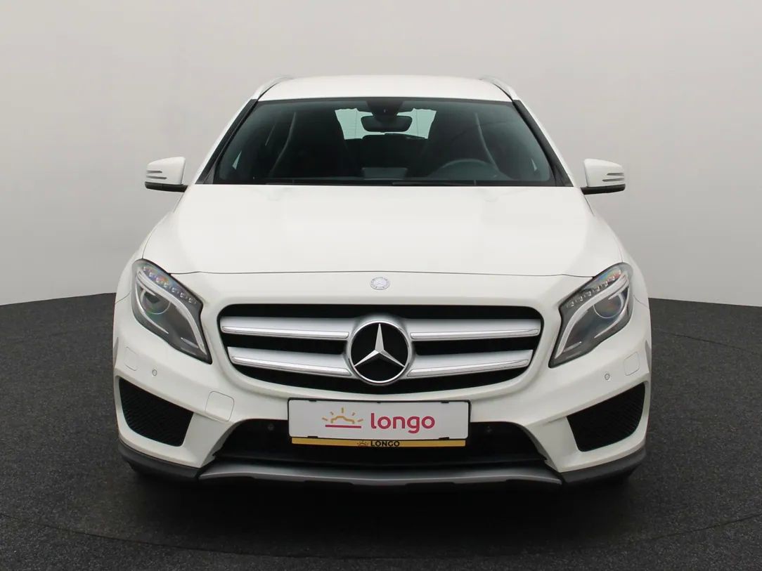 Mercedes-Benz GLA220 | 2