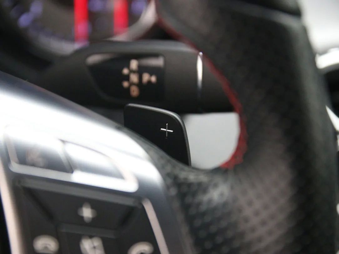 Mercedes-Benz GLA220 | 30