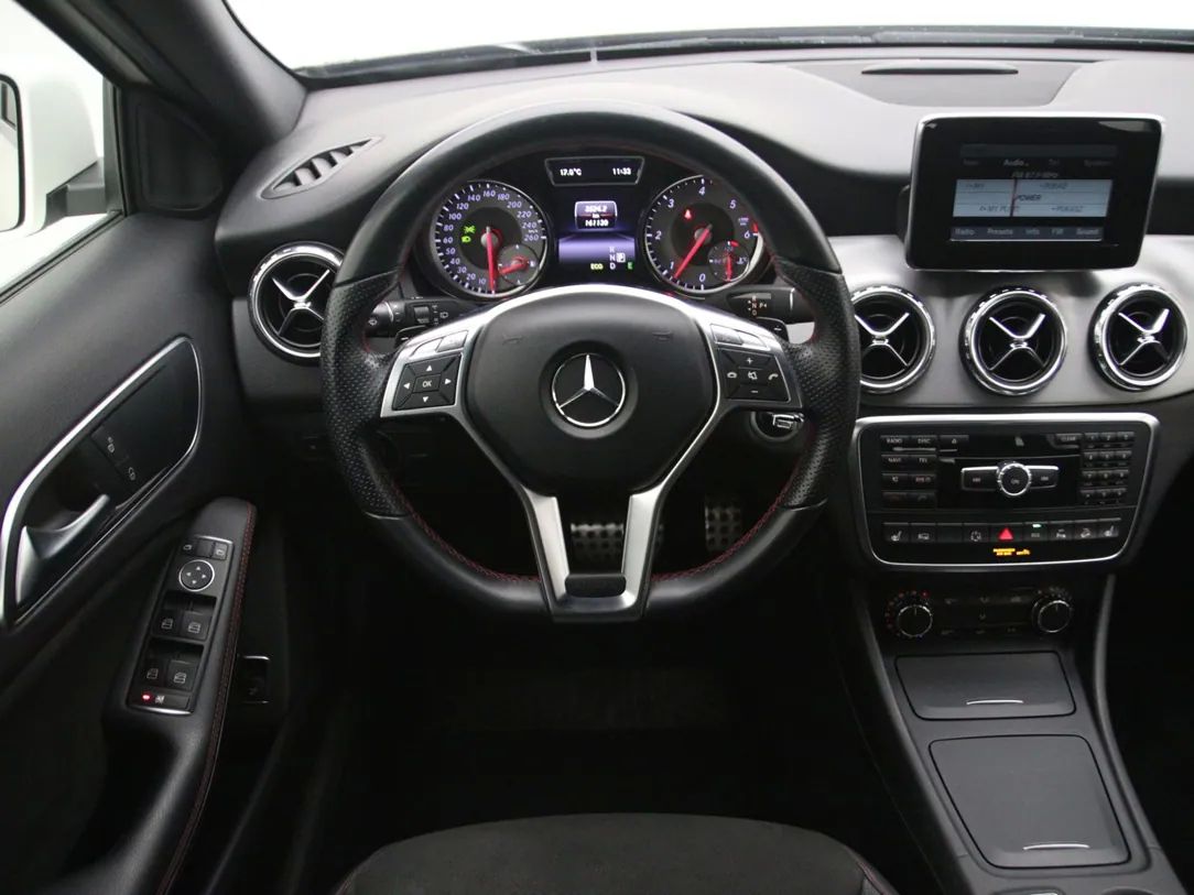 Mercedes-Benz GLA220 | 16