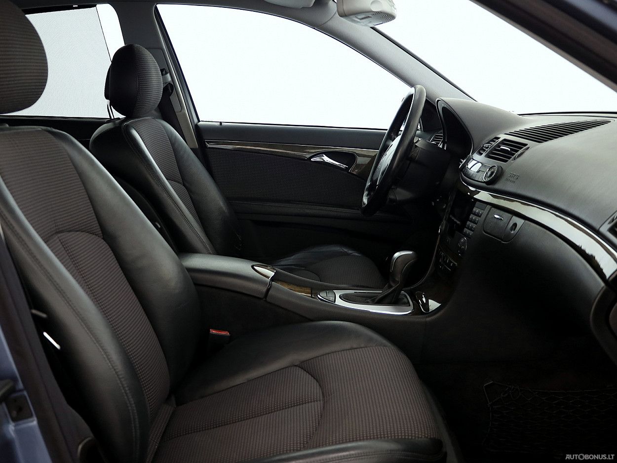 Mercedes-Benz E200 | 5