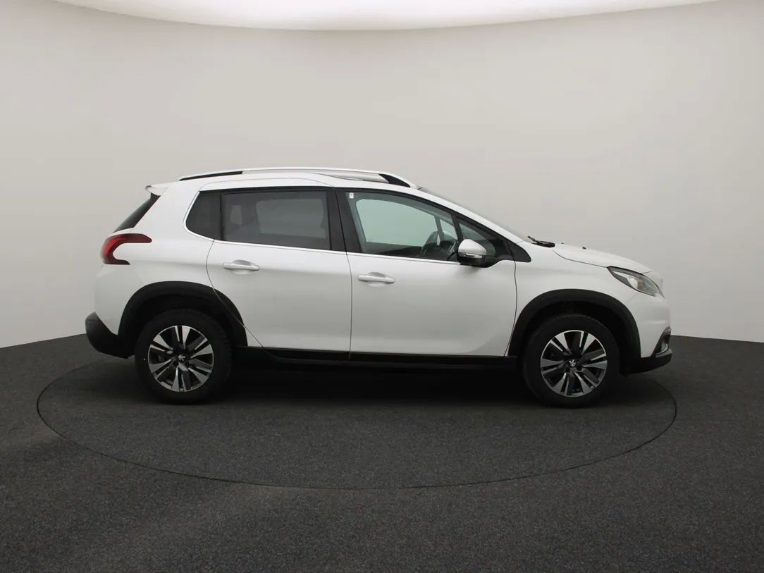 Peugeot 2008 | 8